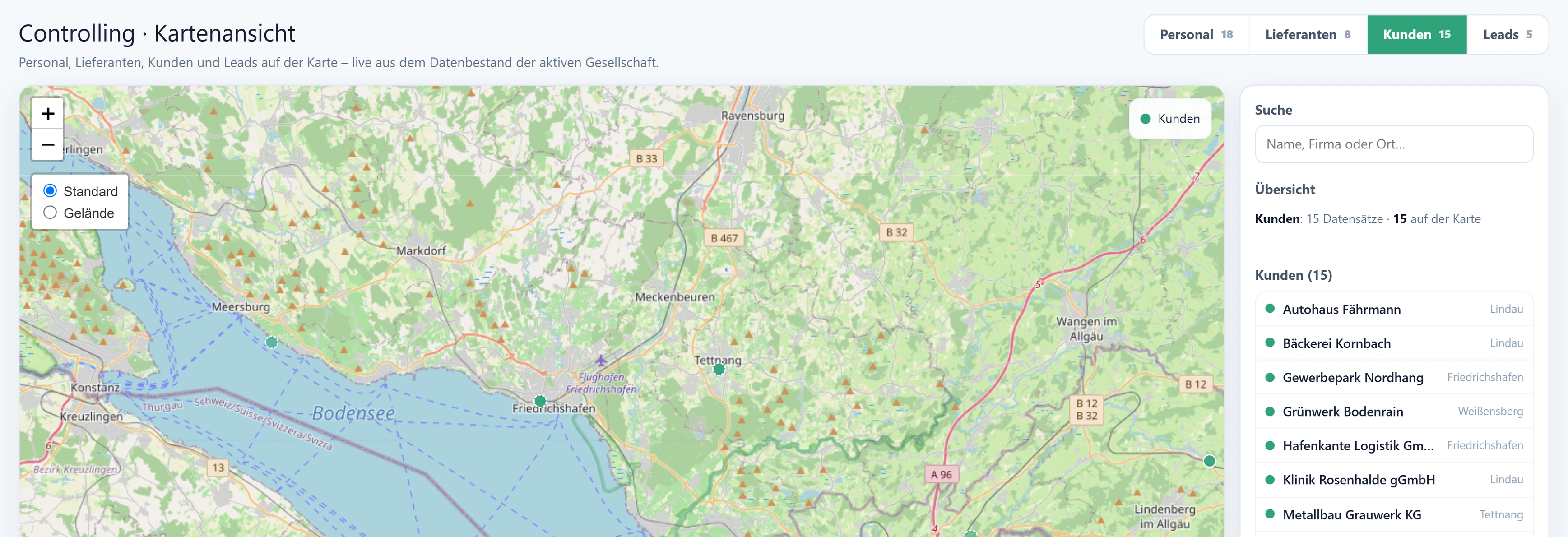 Die Kartenansicht mit den Reitern Personal 18, Lieferanten 8, Kunden 15 und Leads 5: fünfzehn Kundenadressen rund um den Bodensee zwischen Friedrichshafen, Lindau und Tettnang, rechts die Liste von Autohaus Fährmann bis Möbelhaus Lindenhof.